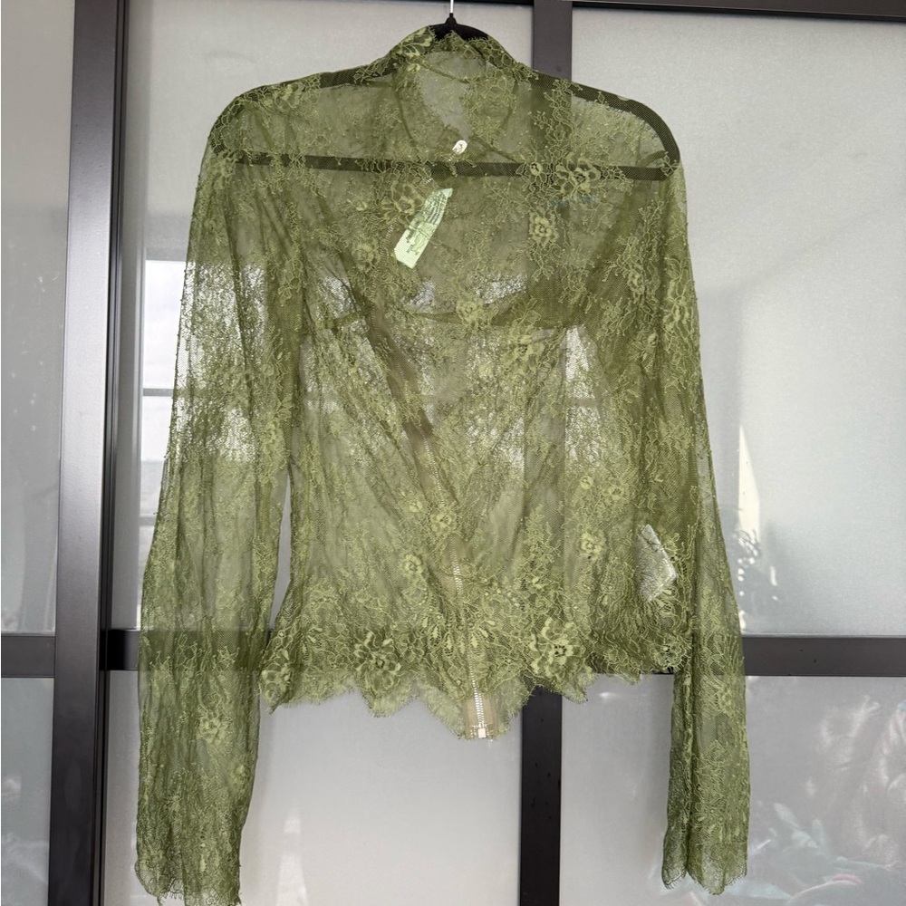 OFF-WHITE lace top collection